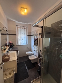 GIUSSANO, 2 LOCALI - RIF. PG227