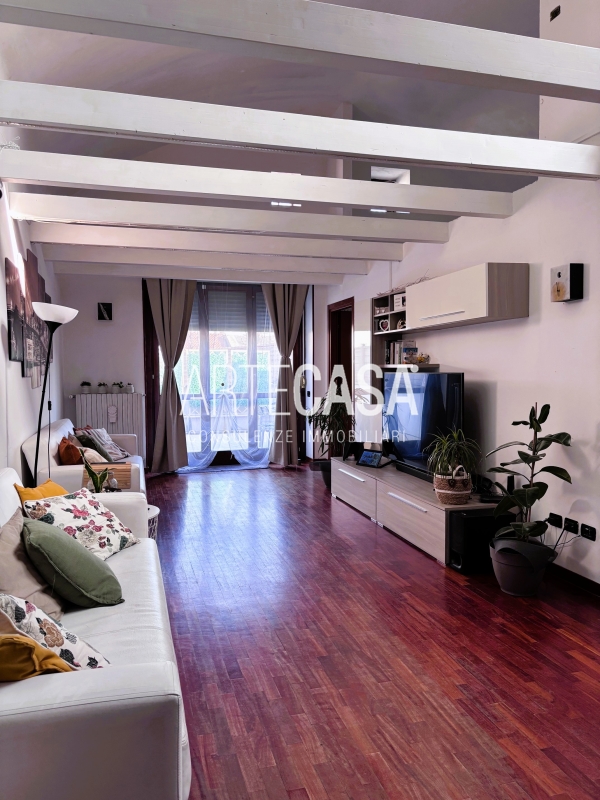 SEREGNO, "LOFT" 3 LOCALI CON TERRAZZO E BOX - RIF. SV3BT