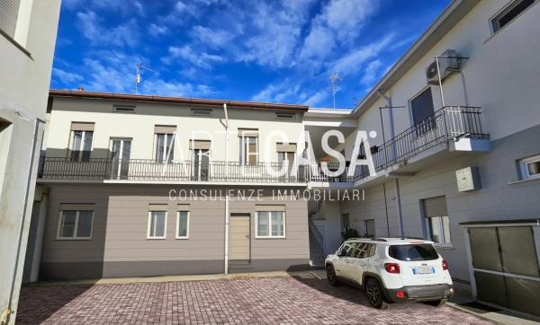 SEREGNO, 3 LOCALI - RIF. SSV53