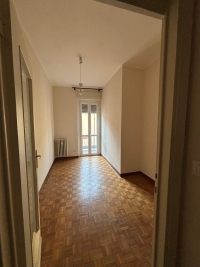 SEREGNO, 4 LOCALI - RIF. SA41