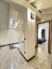 VARESE, 3 LOCALI SU DUE LIVELLI -  RIF. VV33