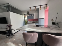 VARESE, 3 LOCALI SU DUE LIVELLI -  RIF. VV33