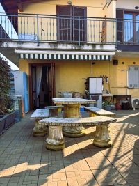 SEREGNO, 4 LOCALI CON TERRAZZO - SV4T