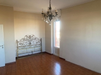 DESIO, 3 LOCALI - D331