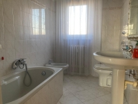 DESIO, 3 LOCALI - D331