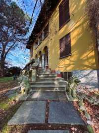 BRIOSCO, VILLA CON PARCO E DEPENDANCE - RIF. VB11