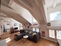 SEREGNO, 3 LOCALI CON TERRAZZO - RIF.S3999