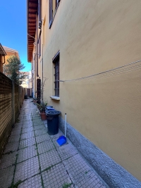 SEREGNO, 3 LOCALI SENZA SPESE - RIF. S353