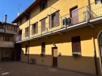 SEREGNO, 3 LOCALI SENZA SPESE - RIF. S353